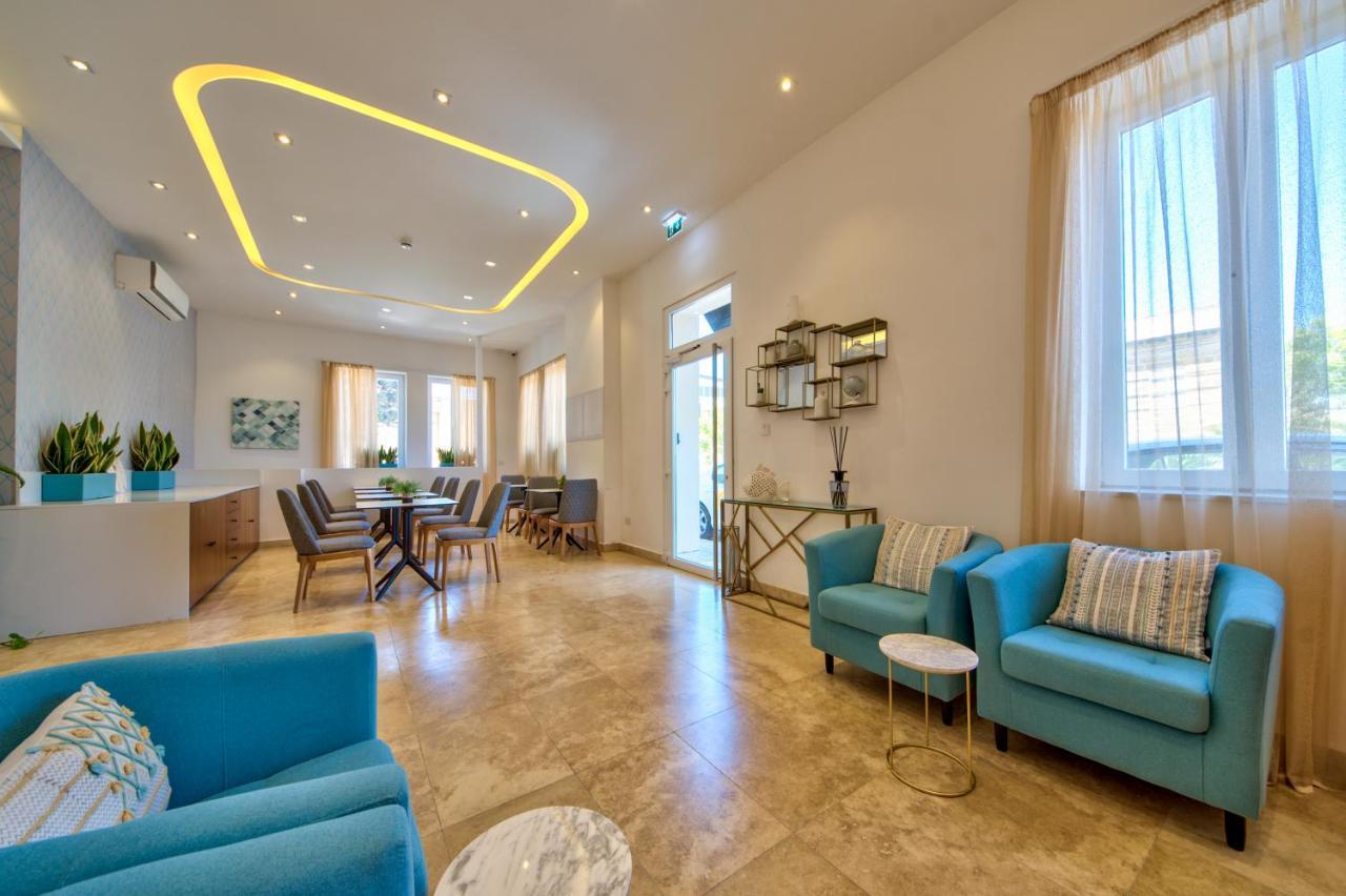 Tritoni Valletta Boutique Hotel *